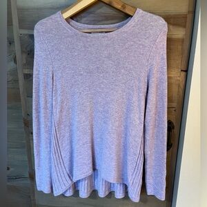 Adrienne Vittadini 100% Cashmere Soft Lavender Long Sleeve Top